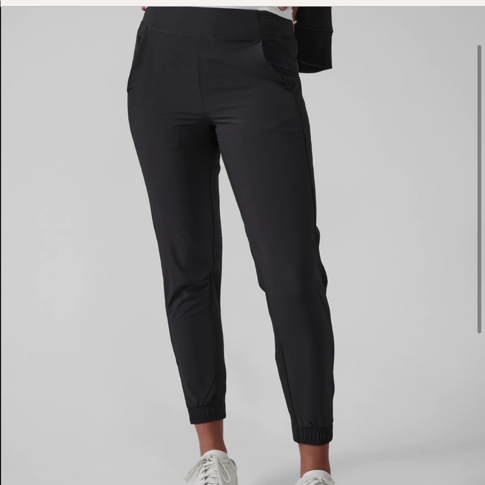 Athleta Textured Brooklyn Jogger Black Size 6